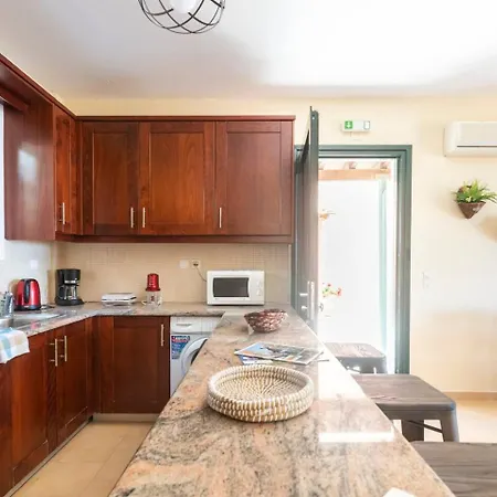 Maisonette Seaside Balconies Caracas 60 Daire